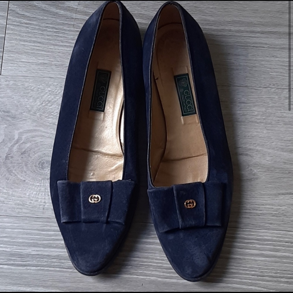 Gucci vintage blue leather flats
